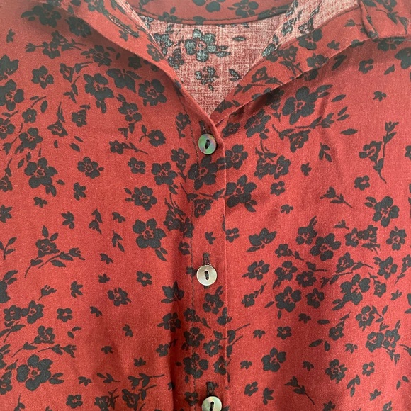 *USED maroon long sleeve ruffled dress Size S - Picture 2 of 4